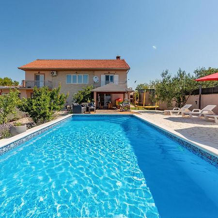 Amazing Home In Lisicic With Outdoor Swimming Pool Lisicici Εξωτερικό φωτογραφία