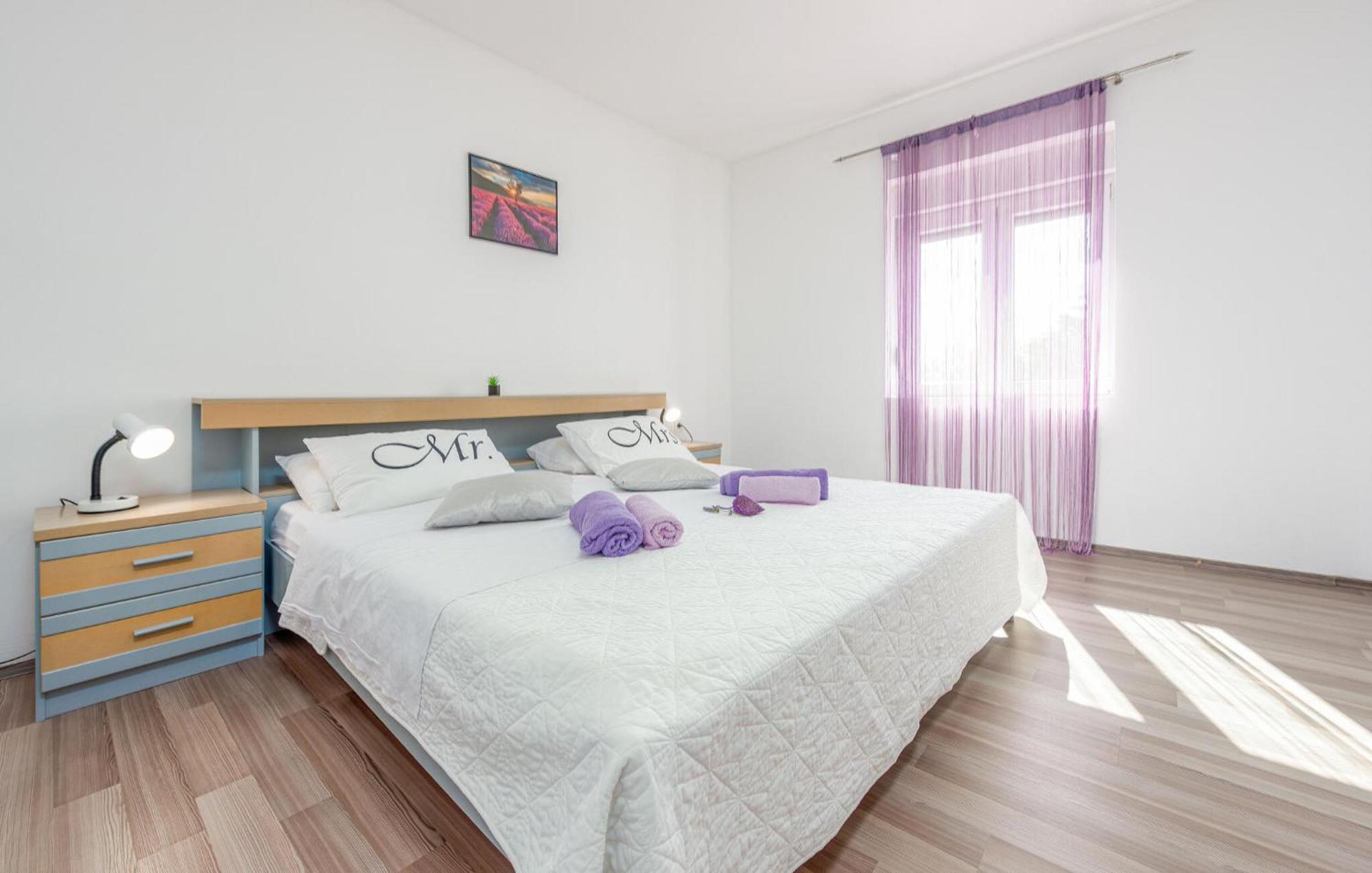 Amazing Home In Lisicic With Outdoor Swimming Pool Lisicici Εξωτερικό φωτογραφία